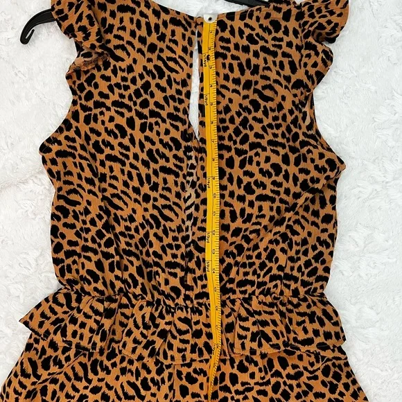 Leopard Print Romper NWT Size Small - Picture 4 of 10